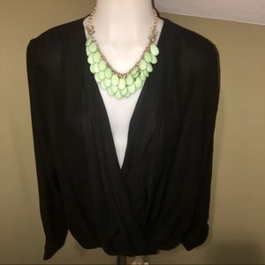 Women’s Gathered Front Criss Cross Blouse/SZ M